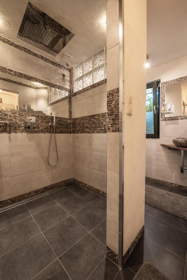 برجيش جلادباخ Boutique Apartments Benz I-Iii المظهر الخارجي الصورة